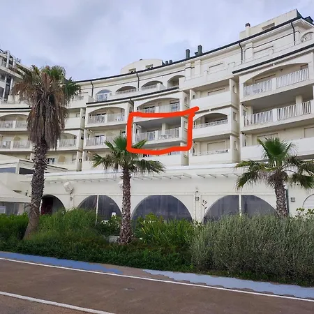 Amore Fronte Spiaggia Appartement Rimini